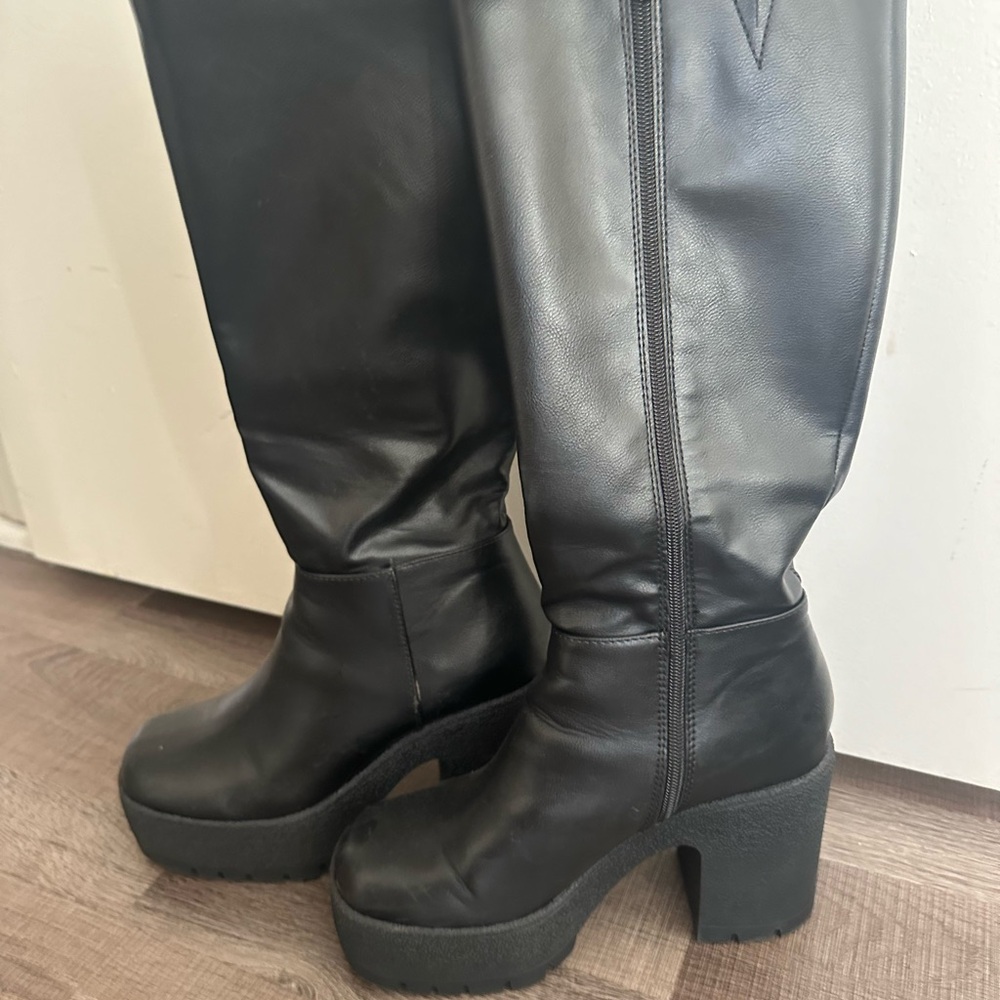 Black knee high boots